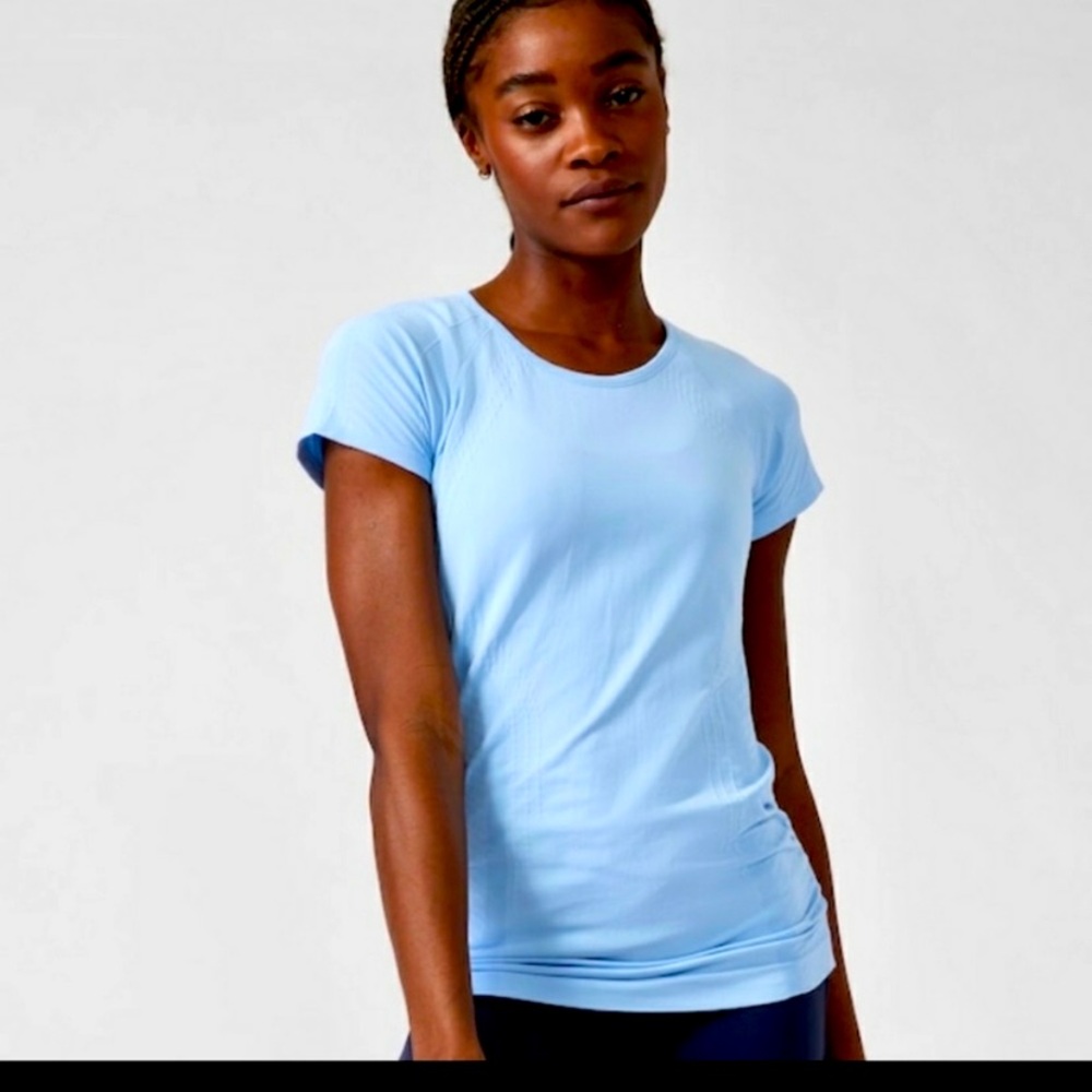 Athleta Speedlight Seamless Tee - Quarry Blue - M